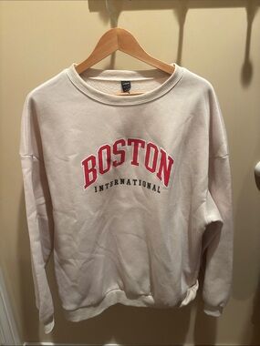 Boston International crew neck